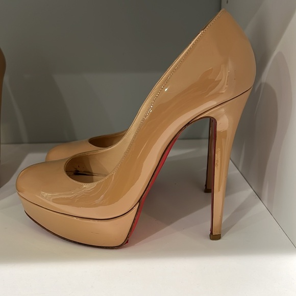 Christian Loubitan Heels size 38 - Picture 2 of 6